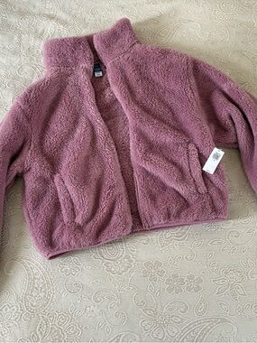 Old Navy Medium Crop Sweater